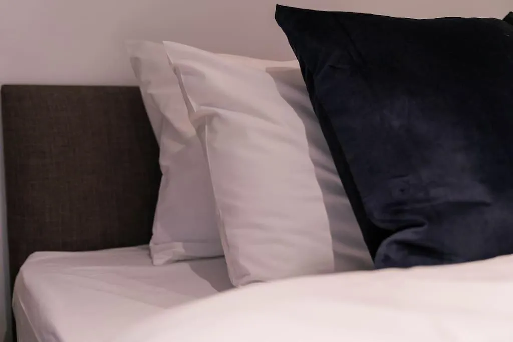 1 Bedroom Apartment By Primal Estates Short Lets In Hove